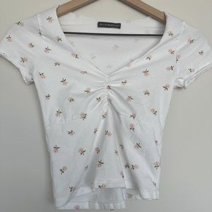 Brandy Melville Gina Top — pink floral top